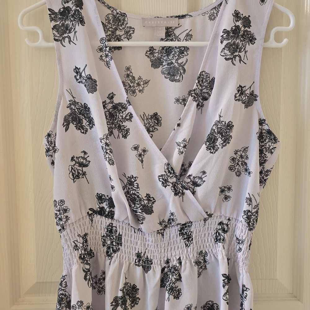 Chelsea28 Black Floral Print Blouse